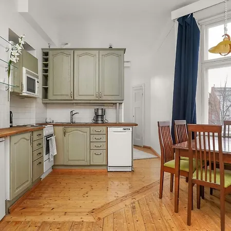Apartamento Kotimaailma Hietaniemenkatu 10 *